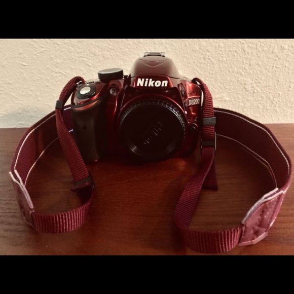 Nikon D3200 24.2 MP Digital SLR Camera - Red - Picture 4 of 7